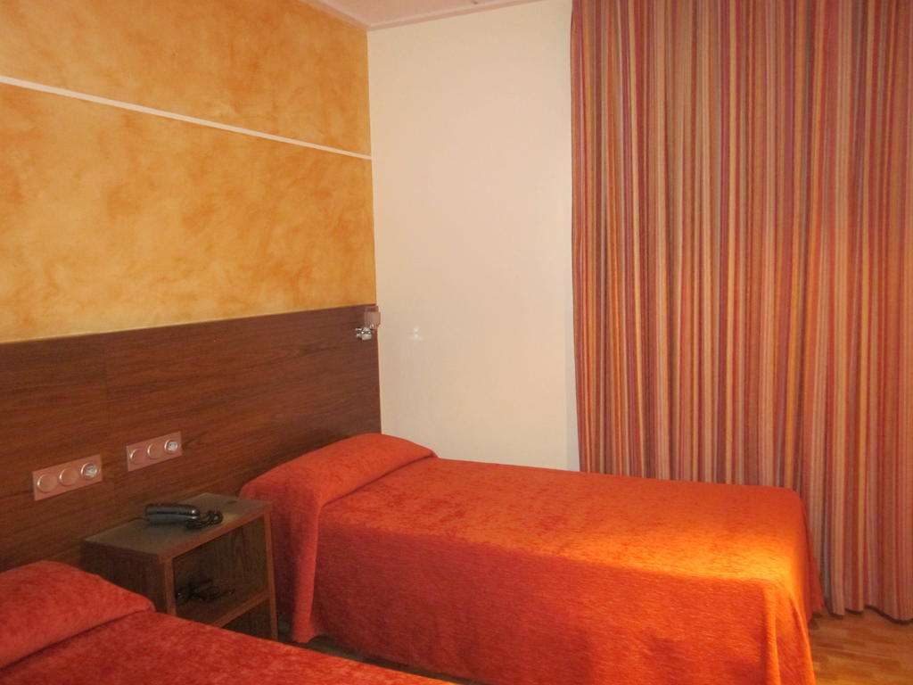 Hotel Totana Sur Room photo